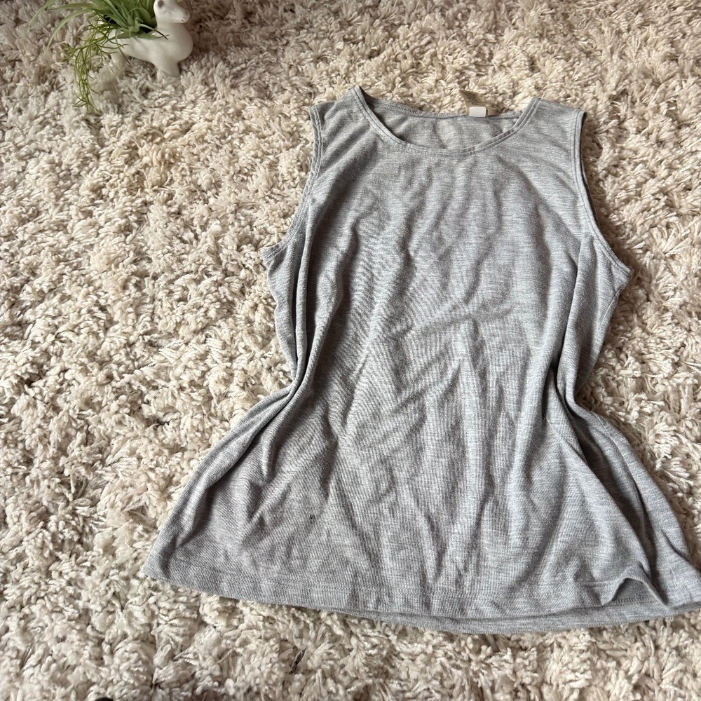 Elegant Heather Gray Women's comfortable, sporty running simple basic Tank Top.